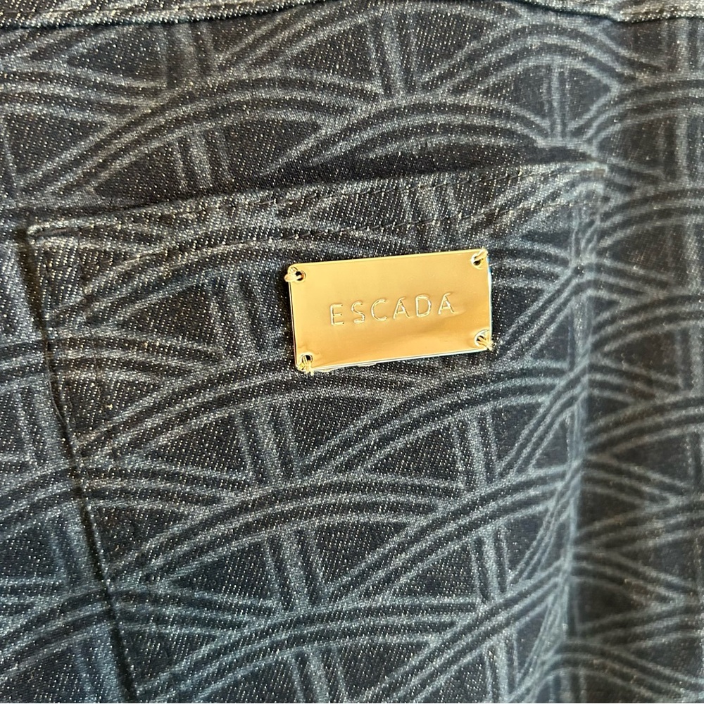 ESCADA Jeans - Picture 5 of 8